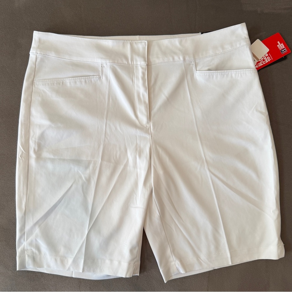 PGA Tour Women's Classic White Stretch Golf Shorts